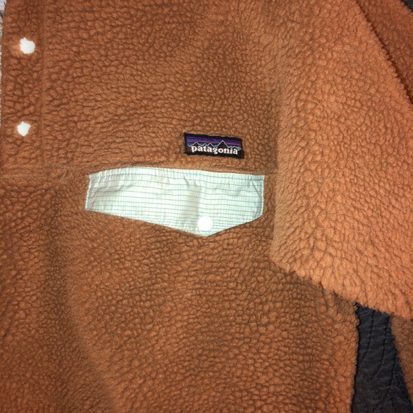 Patagonia Reversible Teddy Jacket - Picture 2 of 5